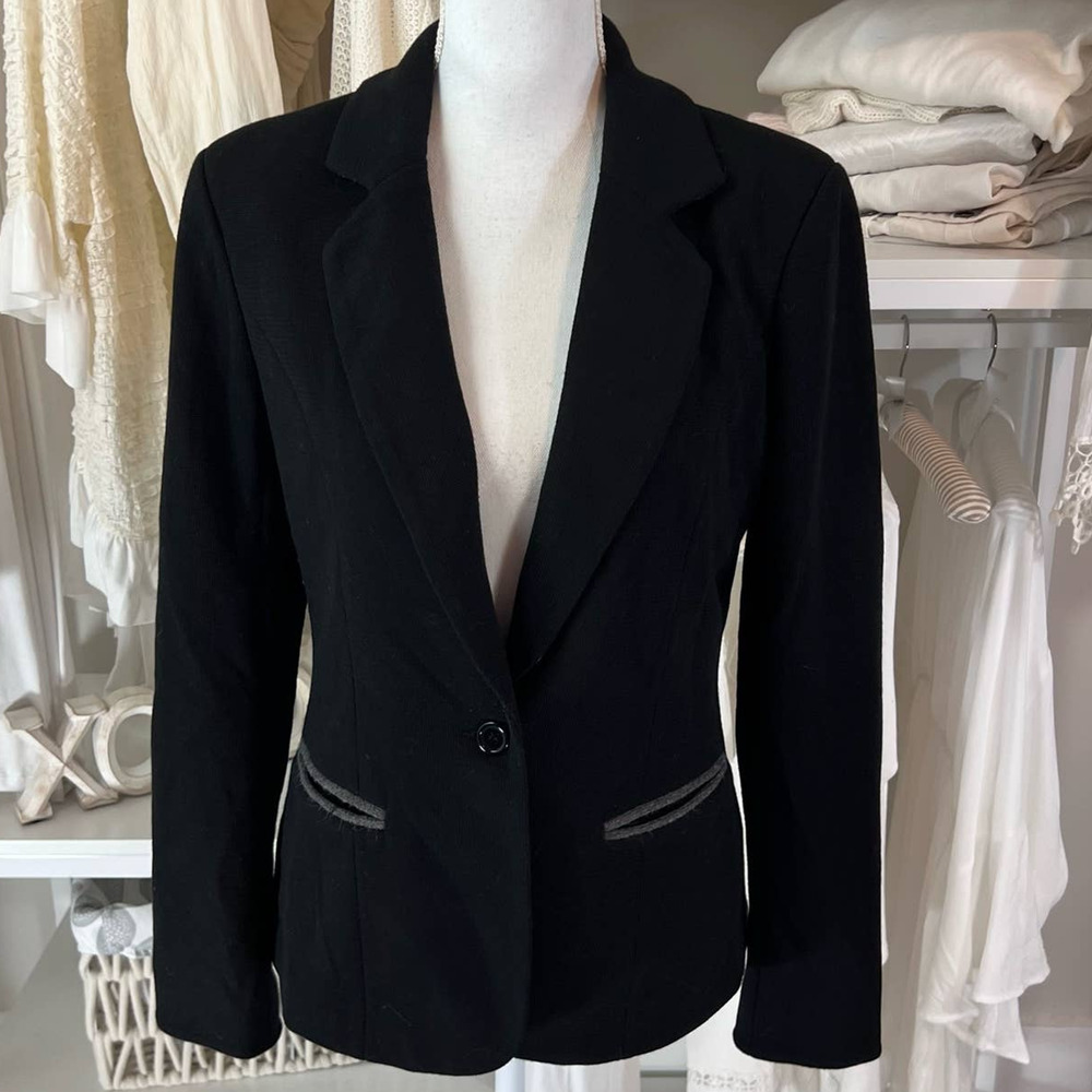41 Hawthorn size small black jacket with wool shoulder patches & accents #1345